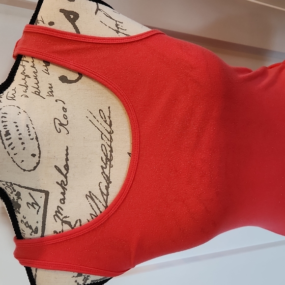 Mossimo pink tank with gold glitter - Picture 2 of 5